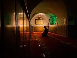 perform Tahajjud prayer